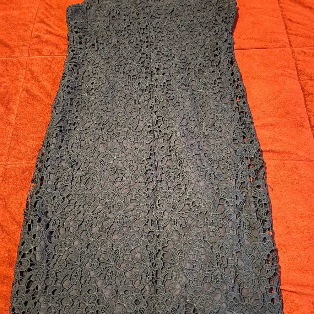 Dress - Picture 6 of 7
